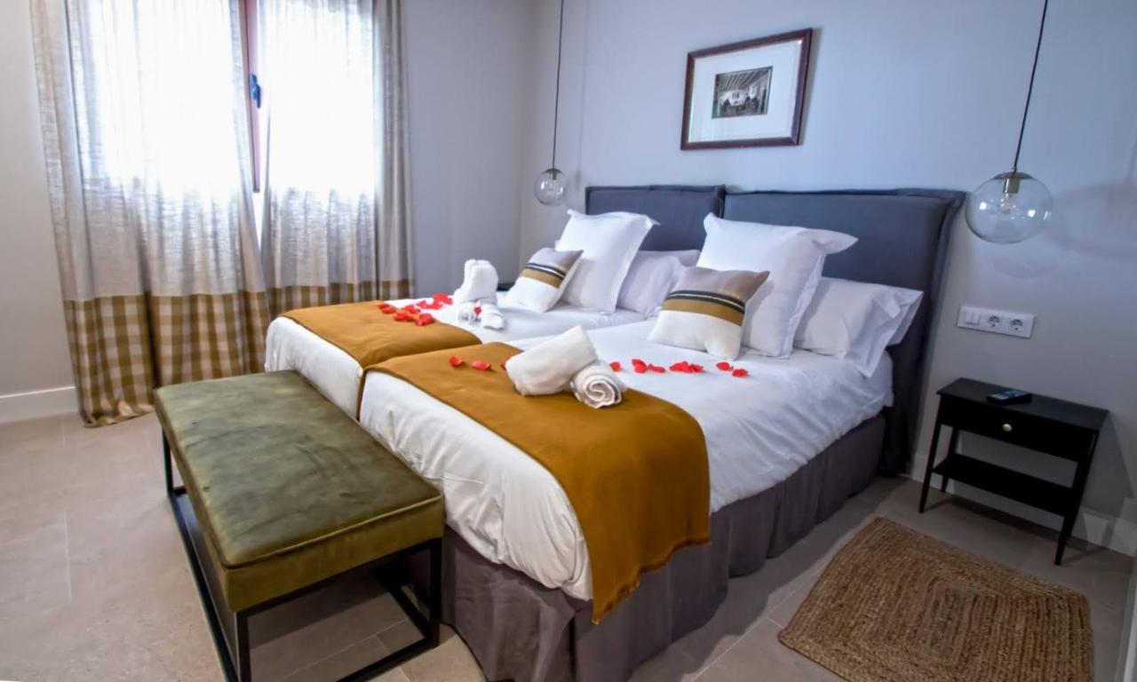 Hotel Tierras De Cebreros Luaran gambar
